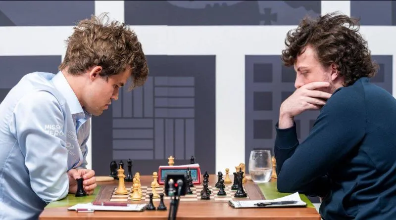 Sexy Cheating at Chess